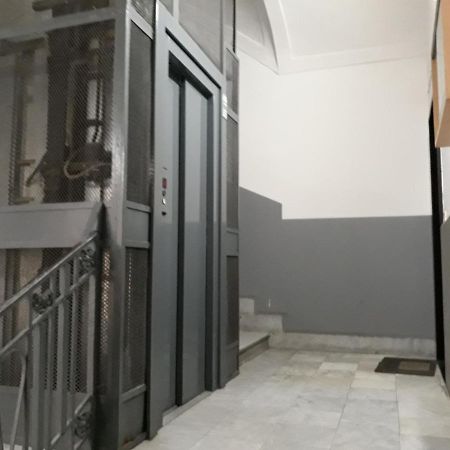 Appartamento City Center Napoli Dış mekan fotoğraf